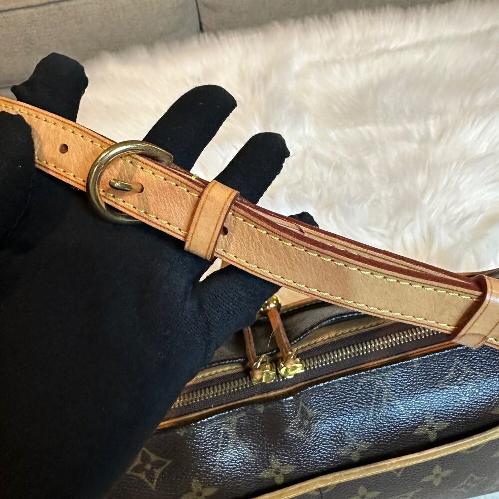 Louis Vuitton Monogram Canvas Crossbody Bag in Brown and Tan - Picture 7 of 16